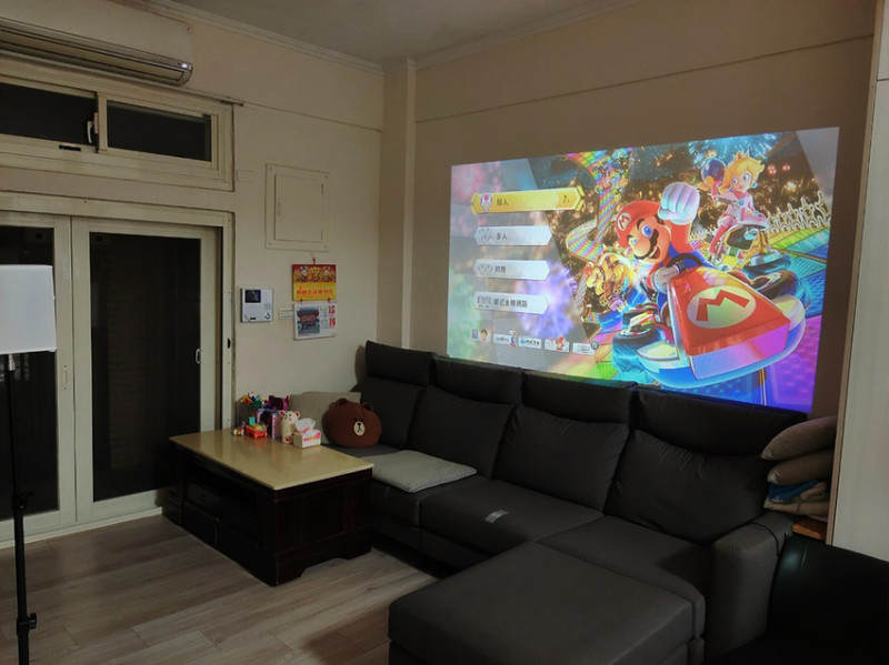 超輕便攜、高畫質！【SANSUI 山水】微型投影機 SPJ-WD為你帶來震撼影音體驗高亮度450ANSI流明、自動對焦、安卓IOS雙系統鏡射