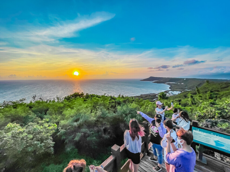恆春景點 – 關山夕照 x CNN推薦世界十二大夕陽美景！墾丁必訪關山日落
