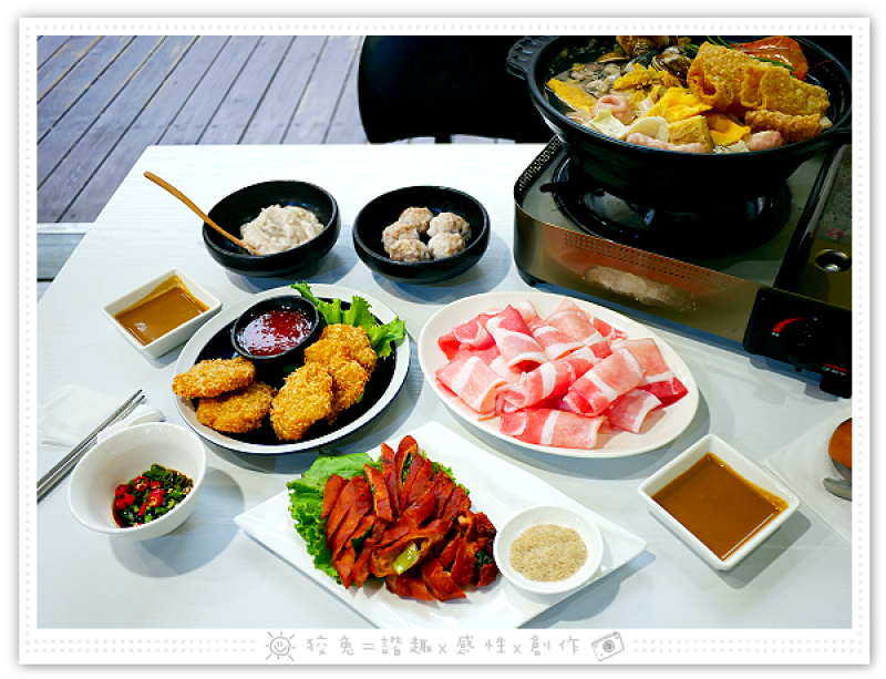[高雄食記] 千槢小館~苓雅區排隊美食推薦！高雄人氣火鍋店近武廟！招牌酸菜白肉鍋、金錢蝦餅、酥炸肥腸！