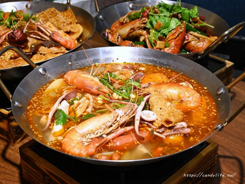 紅唇麻辣香鍋｜道地正宗川味香鍋料理，麻辣香鍋、螺絲粉、冒菜，食材多樣化採自助夾取，還有超狂地獄辣！