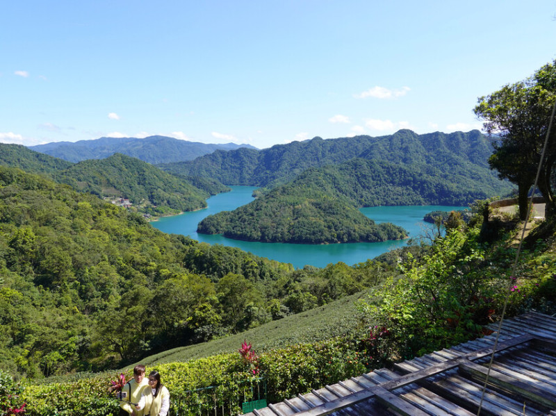 新北石碇—土虱頭觀景臺｜完整土虱伴隨梯田美景｜北宜路、千島湖、翡翠水庫