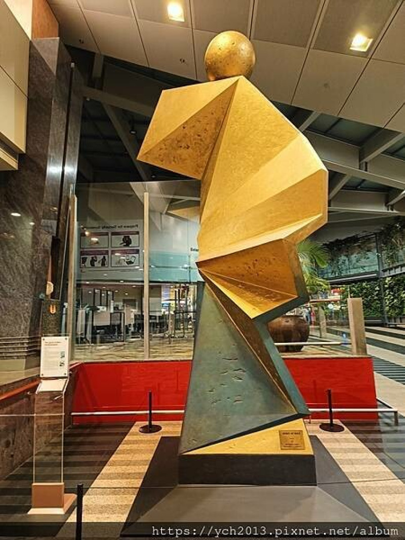 新加坡樟宜機場第一、二航廈逛花園