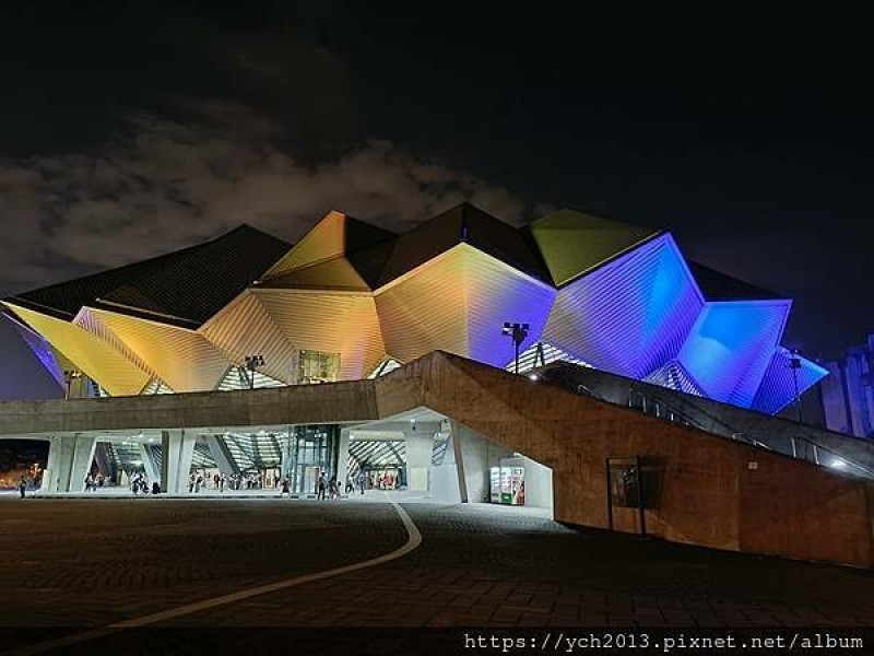 臺北流行音樂中心欣賞英國STOMP破銅爛鐵打擊樂團