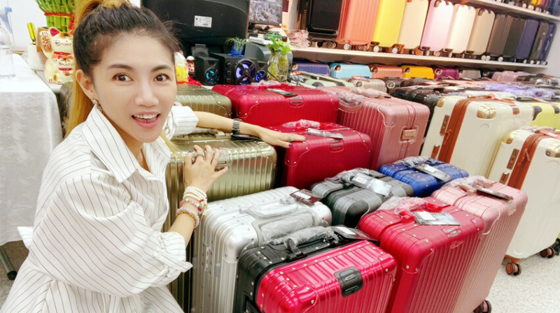 【旅行推薦】行李箱的專家，箱寓行李箱專賣店，台全多家連鎖，五年保修【生活】箱寓與行李箱最美好的相遇！
