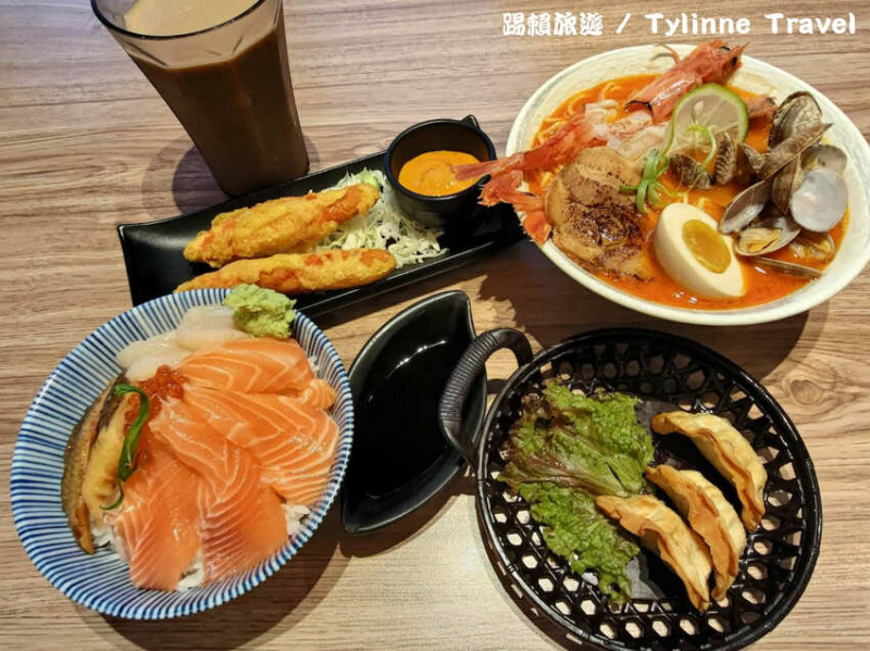 新北市板橋區【新北美食】定食8府中店，菜單大更新 | 日式海鮮丼飯、札幌海老拉麵 | 爭鮮集團 | 板橋府中美食