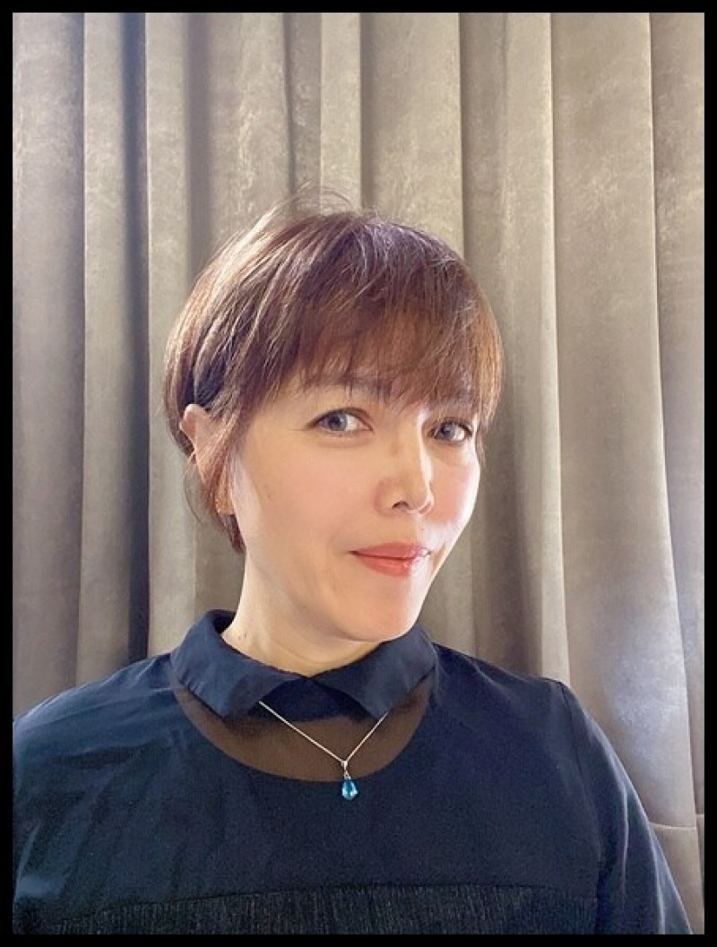 台中西屯區染髮 || 台中西區護髮||台中西區剪髮 || 台中西屯區護髮【VS Hair】salon 剪護染燙一次完成 ♥️年前快來整個美美的髮色新髮型,新的一年有新的氣象，好運一整年