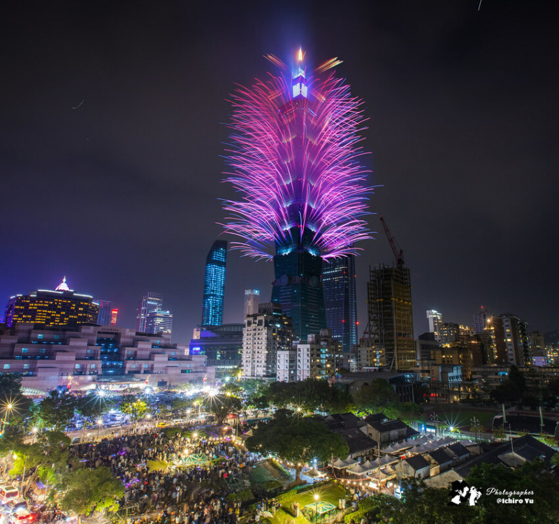 台北市信義區【101跨年煙火】拍攝點‧觀賞地點│四獸山‧象山‧虎山‧南港山‧碧山巖‧烘爐地‧劍潭山‧老地方觀機平台‧信義區‧惠