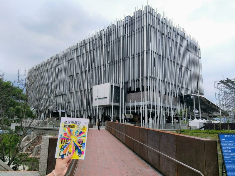 【旅遊】「新北市美術館」逛展覽、玩藝術、「新北城市藝術節」活動超精彩，《新北市藝遊》景點推薦