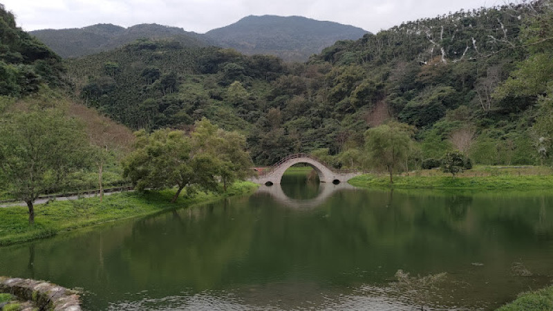 【遊記】行花東公路之深 (台9線)，吉利潭 | 洄瀾灣景觀餐廳 (休閒農場) - 大漠國渡