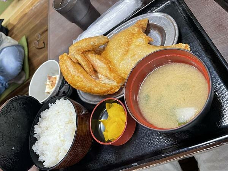 日本2023北海道自由行-噴汁炸雞多樣定食小樽必吃-若鶏時代 なると 本店