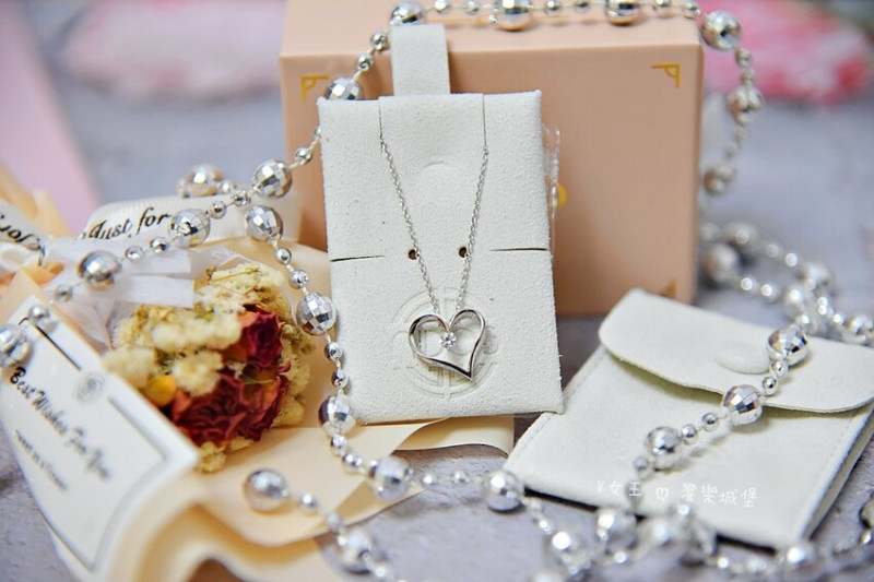 AIDOShop - 鎖骨間的研究院 ll 925純銀飾品，輕奢華造型，讓你的穿搭為之一亮，很適合情人節送禮或是生日禮