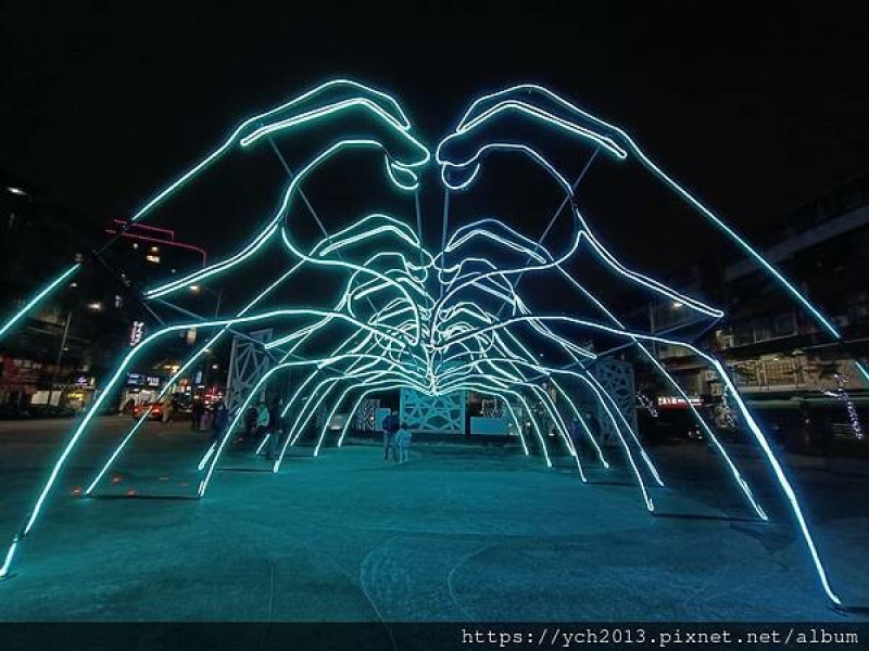 新北新莊／2024幸福新北戀戀中港 中港大排光雕展