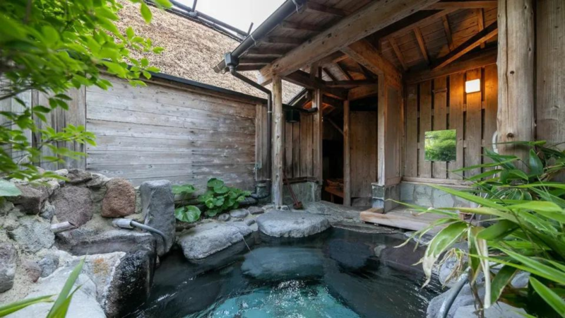 日本2024大分溫泉住宿精選｜TOP5大分住宿推薦！近別府白池地獄、由布金鱗湖