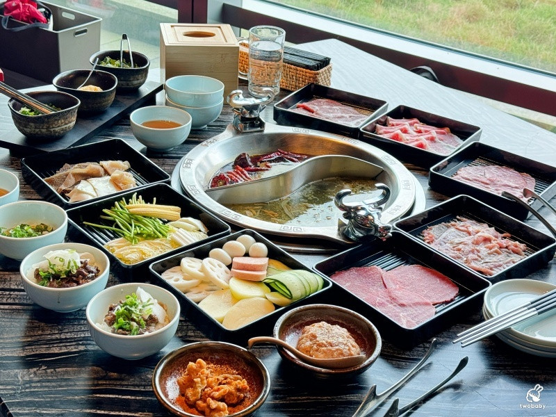 台北市信義區麻辣45 乾杯旗下重慶麻辣鍋品牌 限時推出不用千元就能和牛吃到飽！