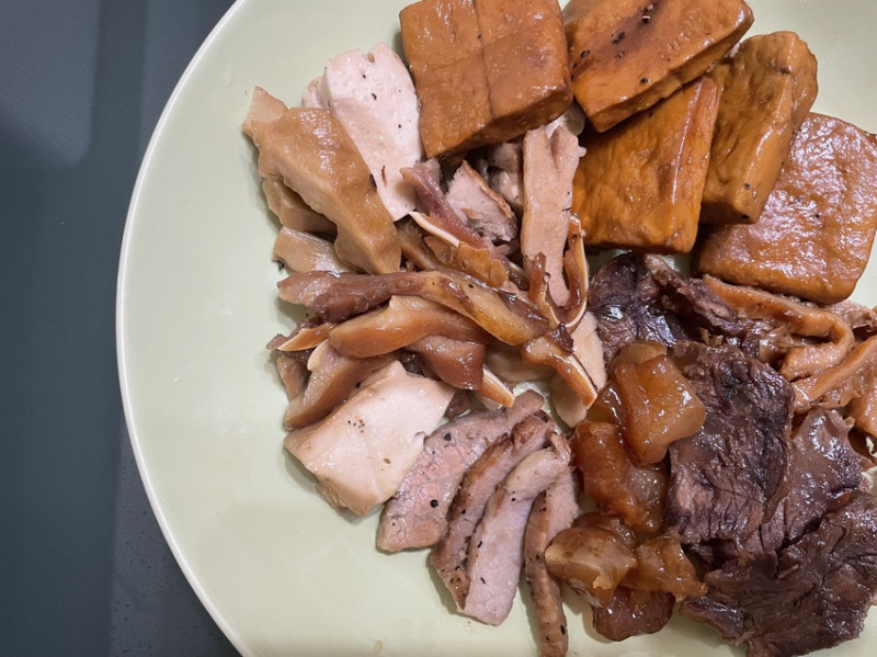 御回鄉滷味|飄香板橋重慶市場，懶人首選真空冷凍宅配在家輕鬆煮!