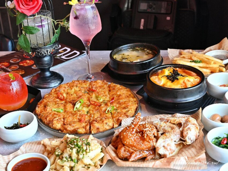 台中市西區FOND 訪韓國傳統豆腐鍋｜台中最潮韓式料理，網美夜店風，好吃又好拍，五月底前完成活動享調酒買一送一