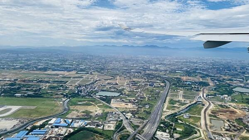星宇航空初體驗|精品級航空高規格享受|胡同燒肉飛機餐|與史努比一起翱翔天際|STARLUX PEANUTS奇幻飛行旅程|搭星宇航空第一次就上手
