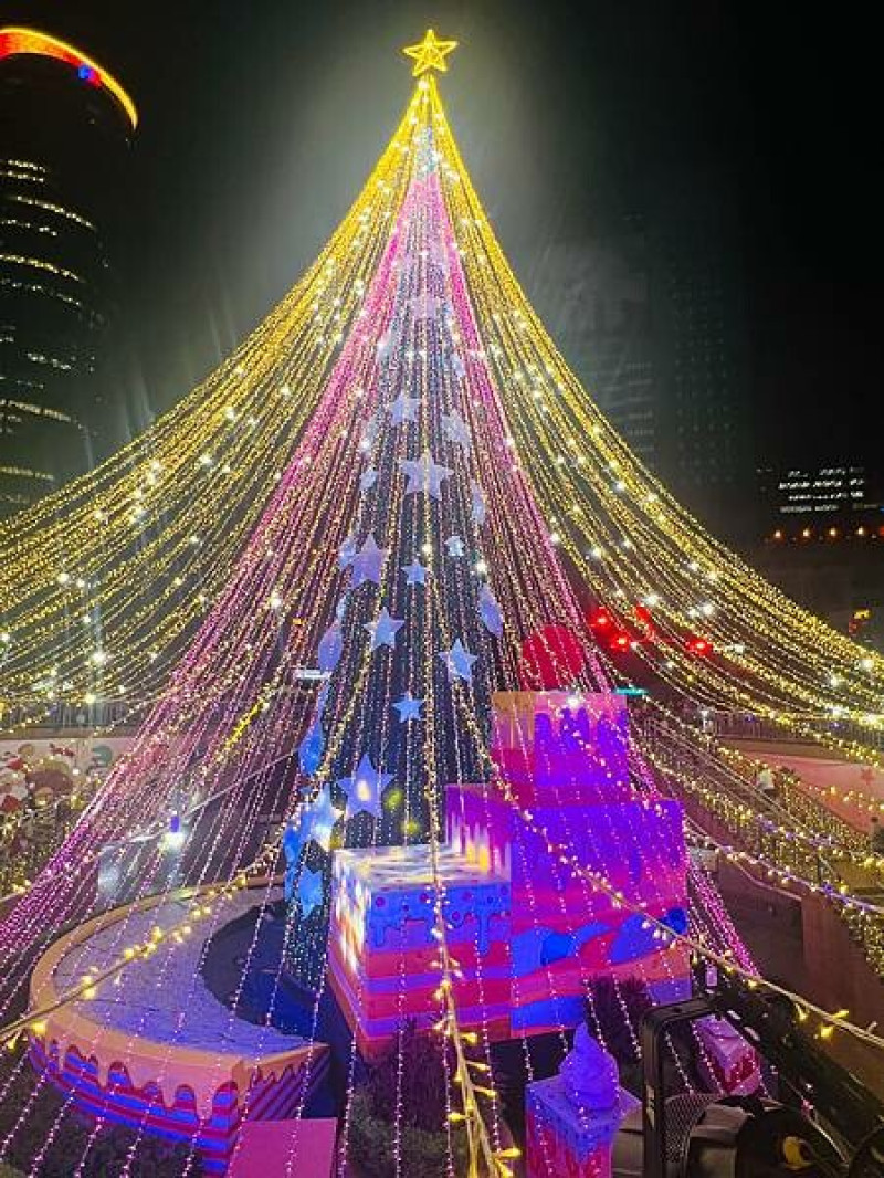 2023年新北耶誕城燈飾。走走逛逛