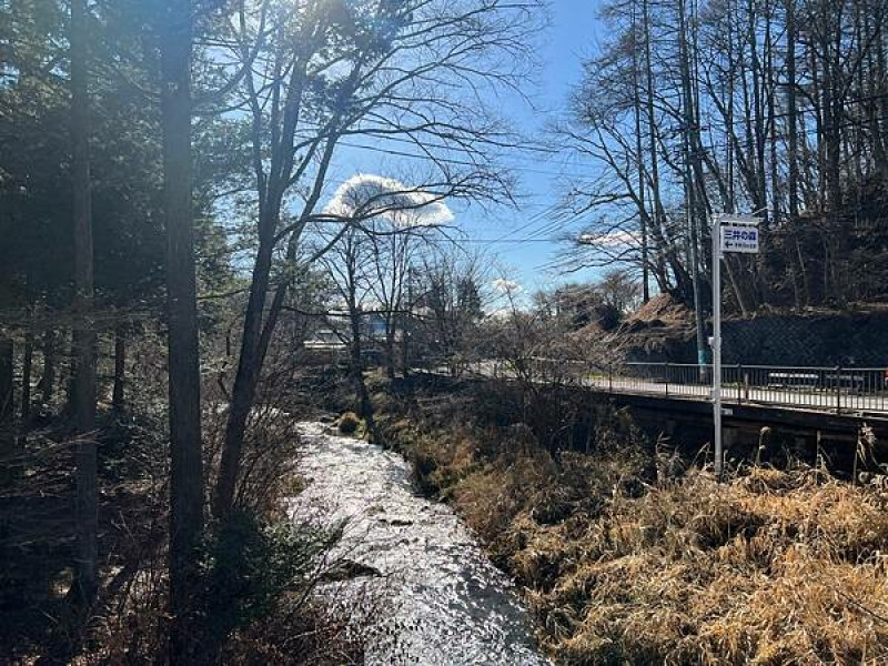 日本輕井澤星野渡假村一日遊：高原教堂、石之教堂、榆樹街小鎮。浪漫氛圍的高原教堂聖誕點燈