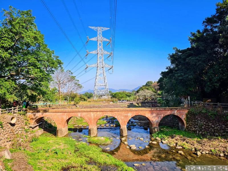 【桃園市龍潭區】大平紅橋｜建於1923年｜桃園市歷史建築｜夏日親子戲水景點