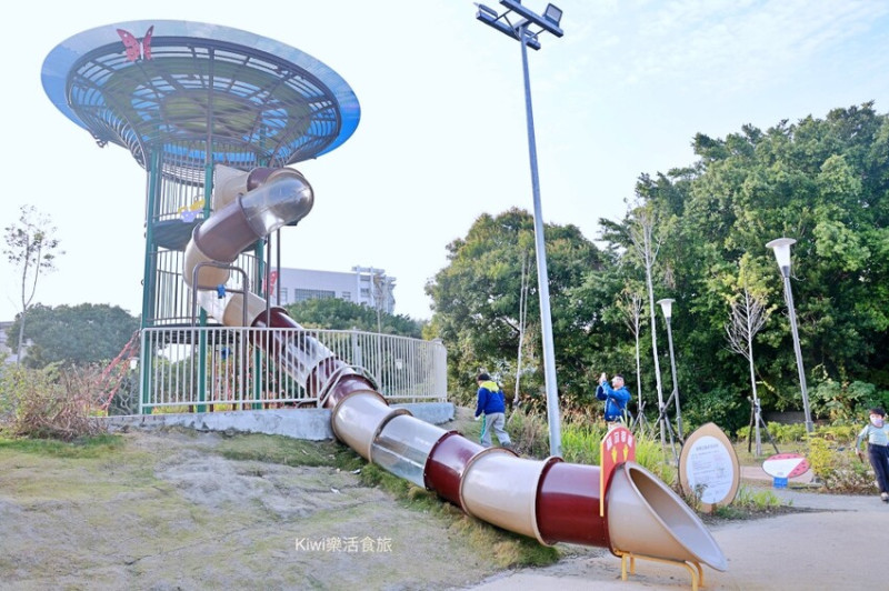 彰化員林免費四合一親子公園！三和公園全齡無障礙設施，放電散步超適合。
