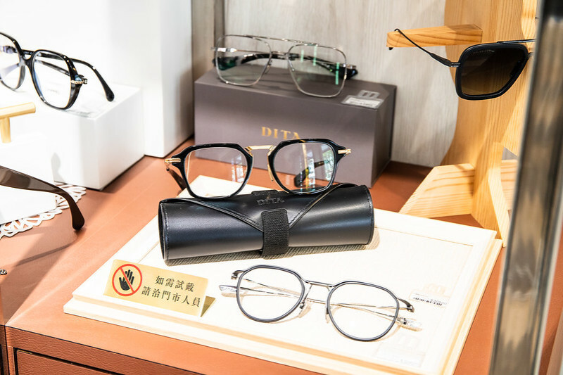 台南眼鏡行推薦．美學、掌握時尚流行品牌趨勢的優質眼鏡專賣店．雙目林精品眼鏡