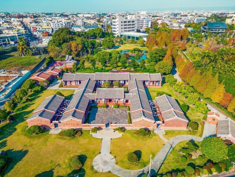 彰化縣永靖鄉成美文化園｜來一趟台版兼六園，享受日式庭園、百年古厝、落羽松秘境的優美｜彰化永靖