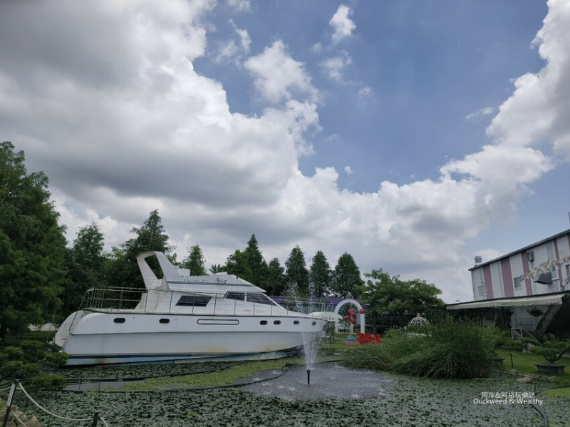 台南市六甲區【臺南。六甲】「蘭都觀光工廠」全台唯一蘭花觀光工廠｜免門票遊艇花園｜網美打卡拍照點｜