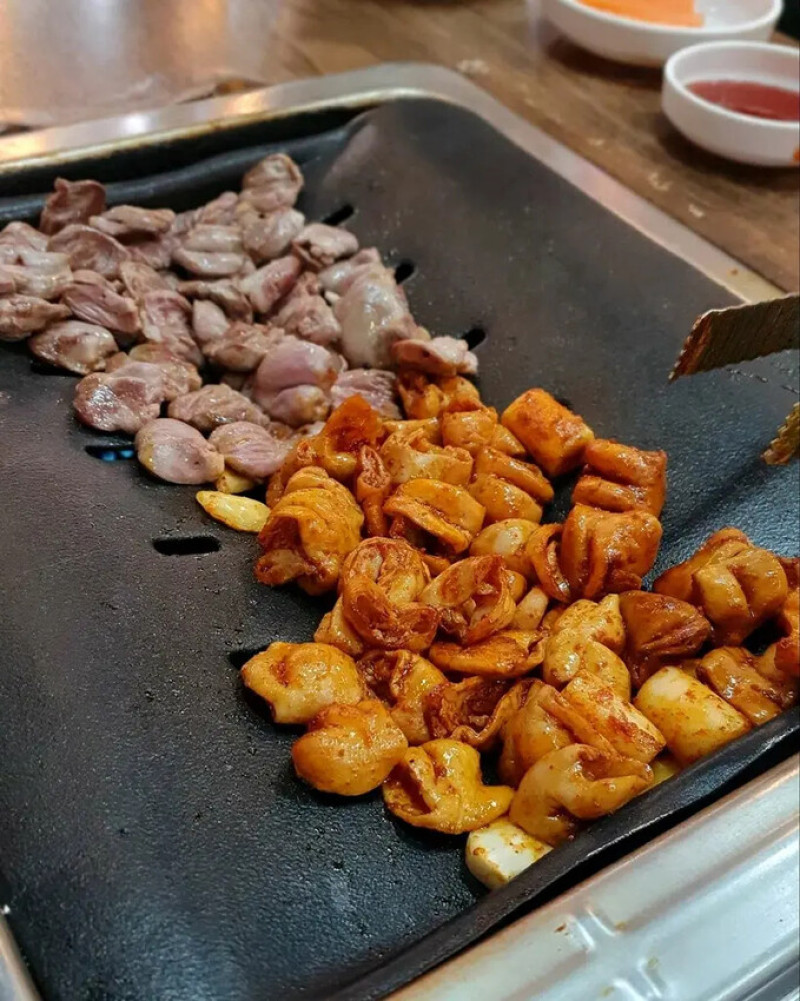 韓國【韓國美食推薦】探索大邱安之郎的美食巷弄：滿足大腸迷的味蕾享受｜Ruby說美食享受旅行(@tour_ruby530)