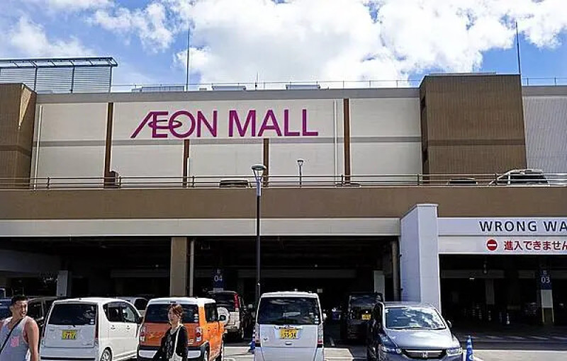 日本沖繩購物行程，最大MALL【永旺夢樂城】舒適寬敞好吃、好逛 !