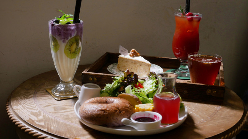 台中市西區嵨峝 𝕧𝕠𝕦̂𝕥𝕖（結束營業） -近台灣國立美術館的歐風咖啡廳，提供甜點/輕食/手沖咖啡/選物器皿（＾∀＾●）ﾉｼ