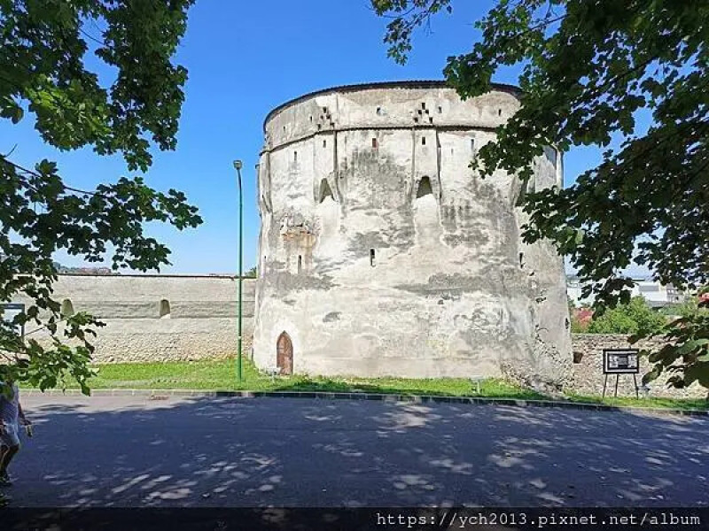布拉索夫上山纜車站旁Sub Tampa午餐／餐後搭纜車上山賞景