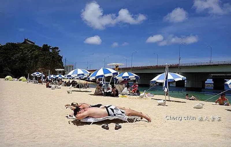 沖繩自駕【波上宮+沙灘】那霸必訪、必曬 ! 距離國際通只要10分鐘車程