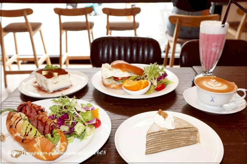 台北市大同區【波赫士領地精品咖啡館】昌吉店~台北咖啡廳推薦 台北早午餐推薦 必點人氣甜點提拉米蘇、千層蛋糕