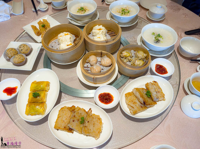 郵輪上的美食餐廳不可錯過的脆皮烤鴨，早餐的港點相當美味