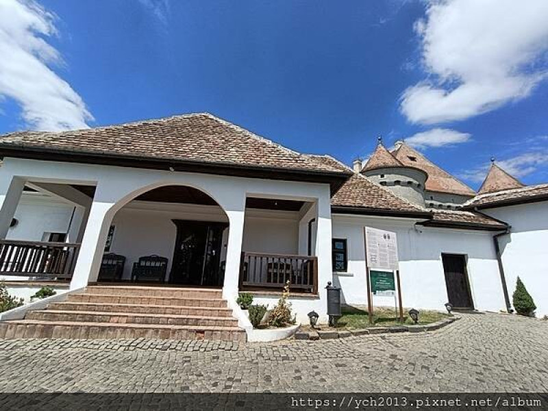 Castelul Bethlen Haller 城堡酒莊品酒兼午餐／緩慢又催不得、漫長的一餐(羅馬尼亞旅遊)