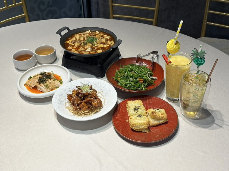 桃園市蘆竹區桃園市蘆竹區【桃園蘆竹美食推薦】《川門子時尚餐廳》港式百匯吃到飽、夢幻用餐空間、婚禮宴客新選擇！