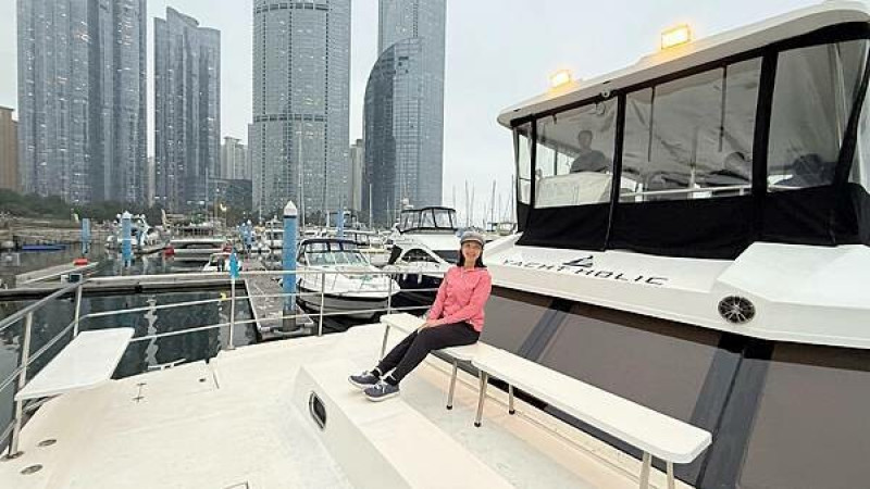 釜山遊艇推薦│Yacht Holic遊艇│看夜景喝飲料拍美照欣賞海上煙火秀│釜山藍海遊艇巡禮│與情人一起坐遊艇浪漫遊釜山│PASS48小時全攻略