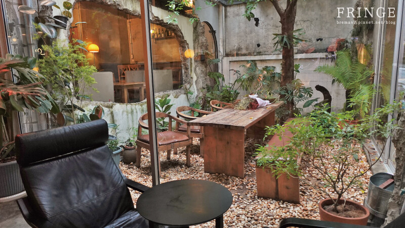 《泰國清邁自由行》Fringe.th│2024新開幕平河畔潮人咖啡店