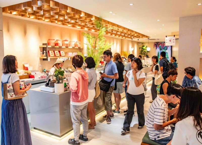 花蓮壽豐高人氣甜點店！常紅蛋糕Redever Cake，熱門口味手慢就買不到。