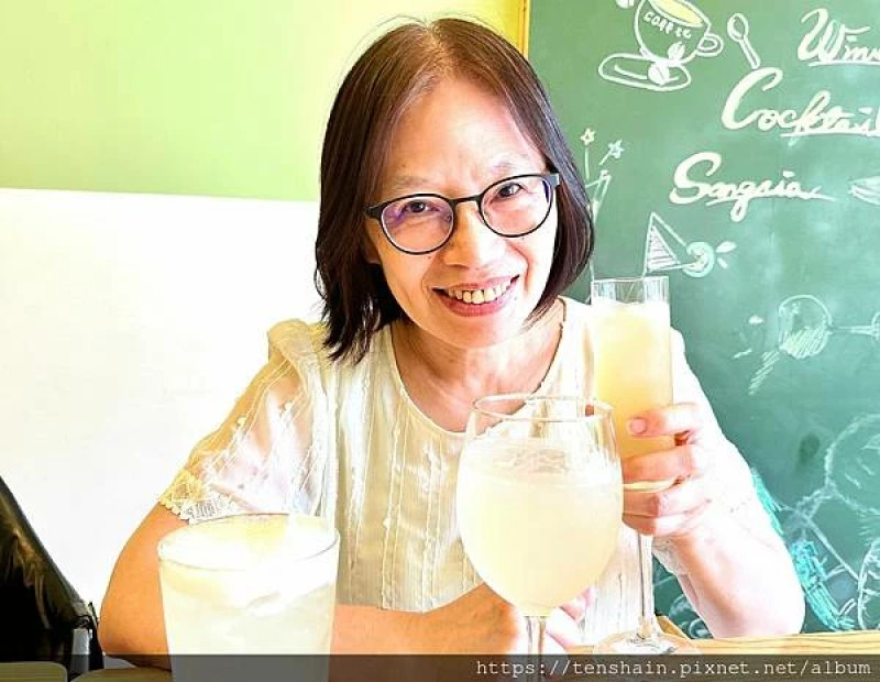 【桃園八德寵物友善調酒咖啡館】FIH Café 幸蘊坊 │用咖啡的芬芳、甜點的幸福分享美好生活，499起調酒2小時暢飲！│內用不限時、不收服務費、可帶外食