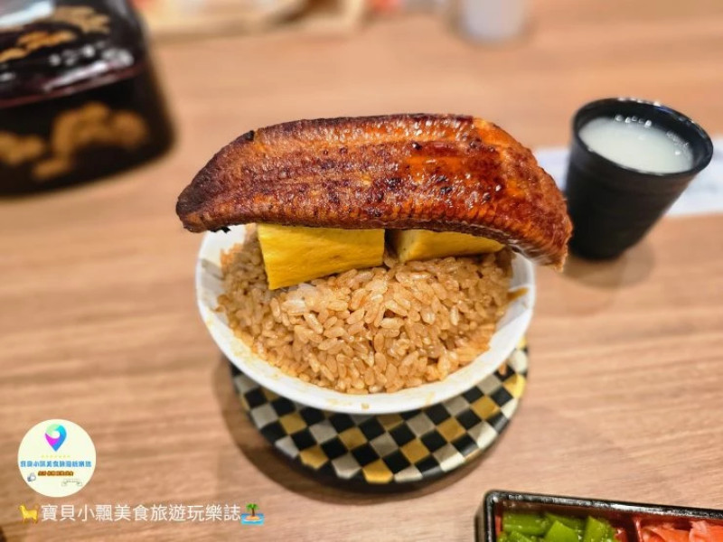 不用飛日本！A級在地契作鰻魚飯，鰻鰻EXPRESS活力鰻丼醬汁香甜。
