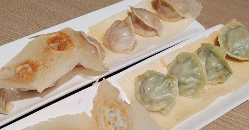 中和人氣美食！九初流心脆皮煎餃爆汁脆皮口感，不吃會後悔。