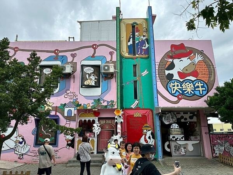 雲林免門票牧場推薦！千巧谷牛樂園，可搭小火車逛樂園，親子旅遊好景點