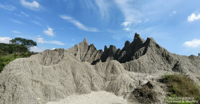 漫遊台南左鎮草山月世界小玉山，鋸齒山陵與彩竹林秘境，獨特地景美拍推薦