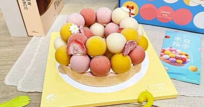 卡瓦蛋糕超美冰淇淋款！新莊人氣首選，新莊生日蛋糕推薦。