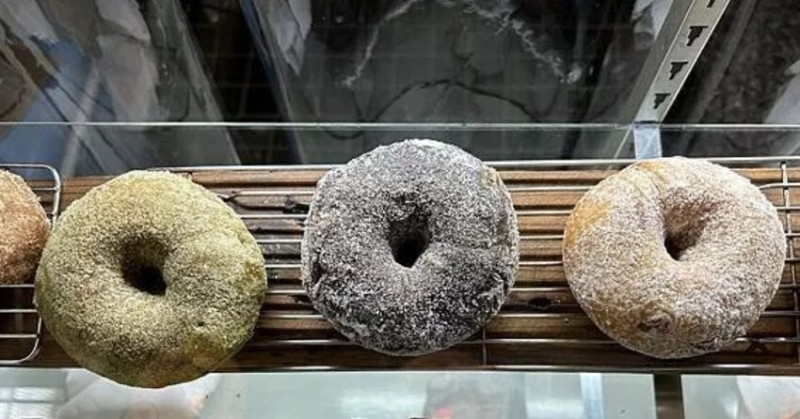 東京Haritts甜甜圈插旗台南！蝸牛巷老屋改造新魅力，東京甜甜圈鬆軟不油膩