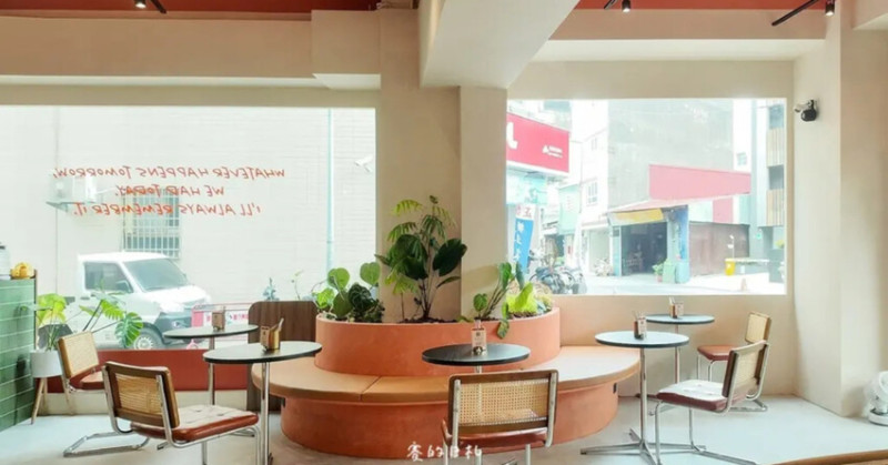 台中聚餐推薦看這！嶼里 With you暖木異國風，超推塞納河海鮮燉飯。