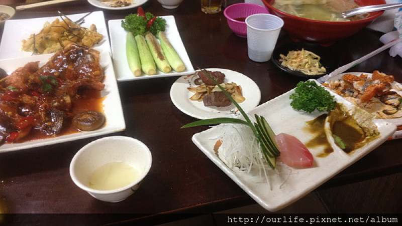 台中．驚艷到一直講靠腰的小酒館@獅兄弟風味小酒館