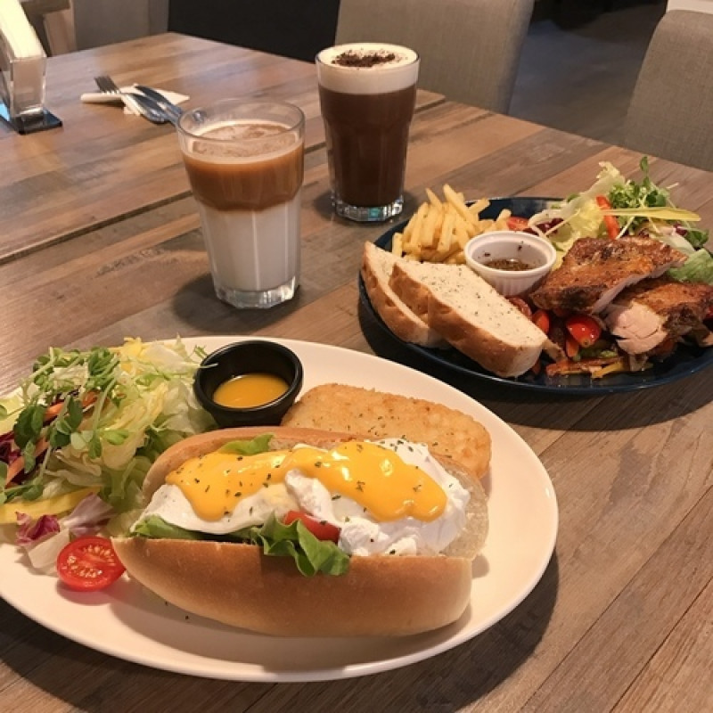 🔸At First Brunch 緣來-忠孝店　臺北美食－忠孝敦化站-eateatforfun